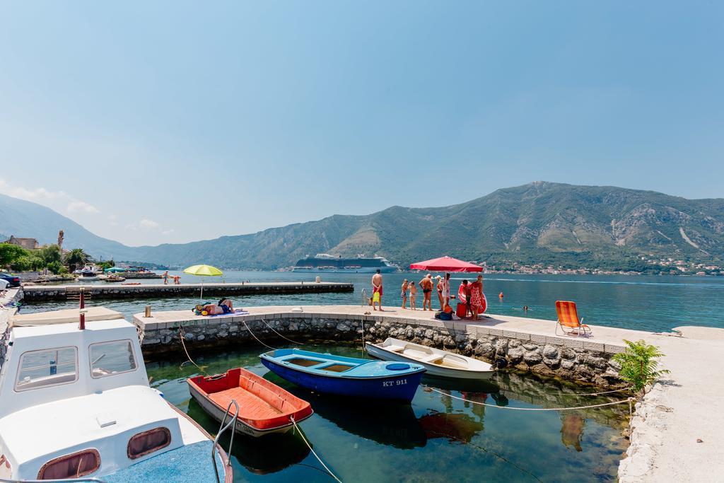 Celine'S Place By The Sea Cattaro Esterno foto