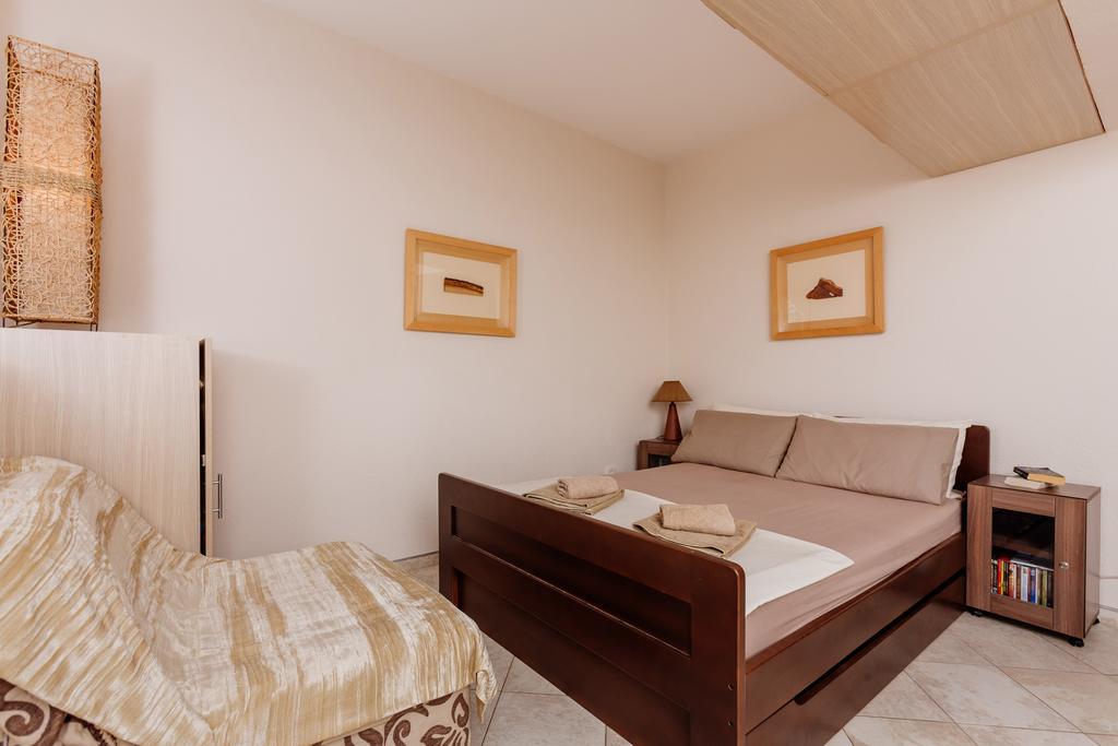 Celine'S Place By The Sea Cattaro Esterno foto
