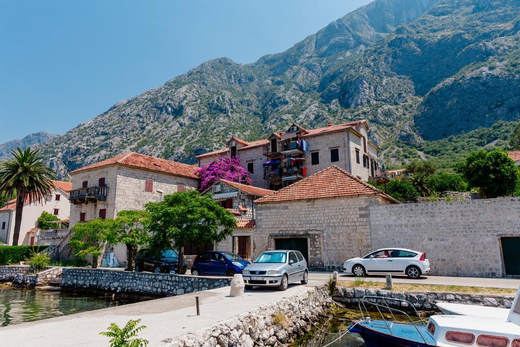 Celine'S Place By The Sea Cattaro Esterno foto