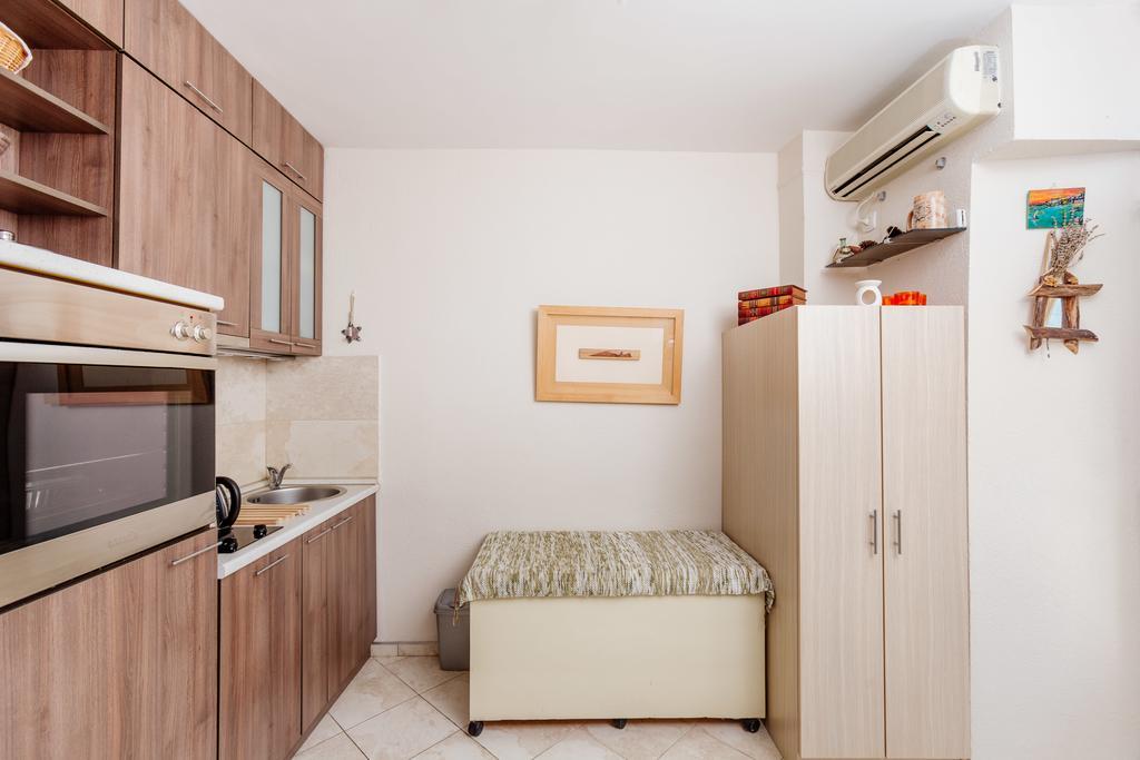Celine'S Place By The Sea Cattaro Esterno foto
